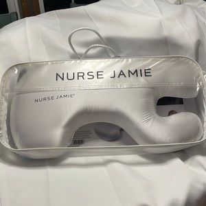 Nurse Jamie BEAUTY BEAR™ AGE DEFY MEMORY FOAM PILLOW